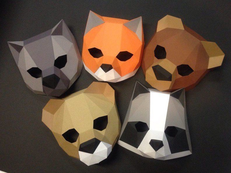 Девочка из Воронежа начала продавать маски животных из бумаги
